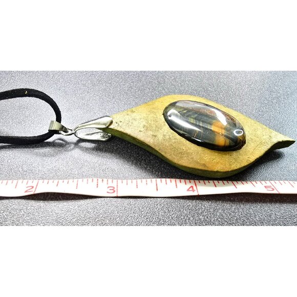 Yellow Green Leaf-Shaped Pendant Necklace With Tigers Eye Stone Black Cord CT701 - Picture 10 of 10